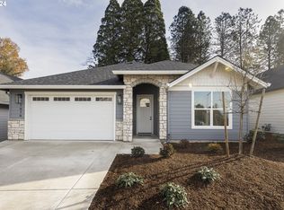 1016 E Rork Ct, Newberg, OR 97132