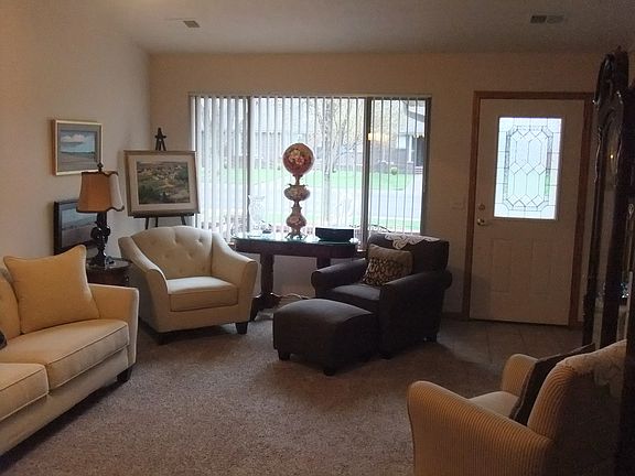 4th image of 2817 Westminster Dr