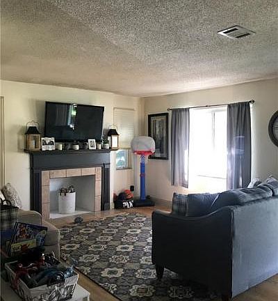 3rd image of 404 Mertland Ave