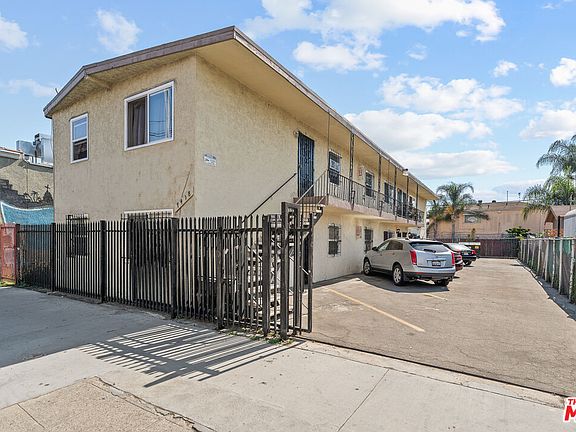 3rd image of 7418 S Main St