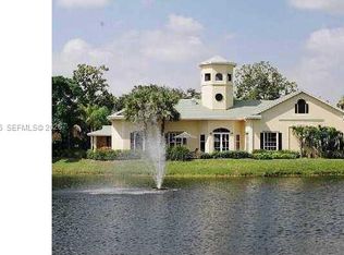 216 Meadows Cir #216, Boynton Beach, FL 33436