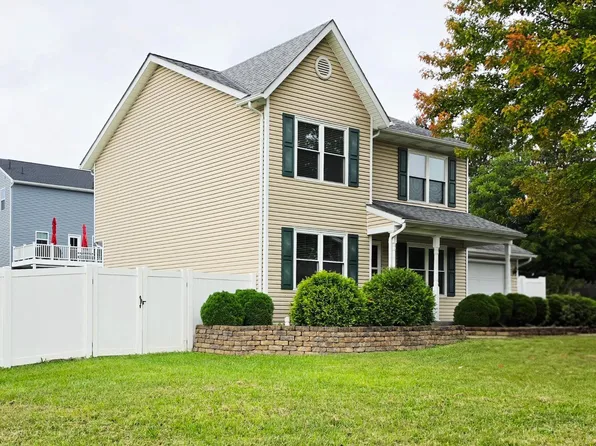 421 Longview Ave, Winchester, VA 22601