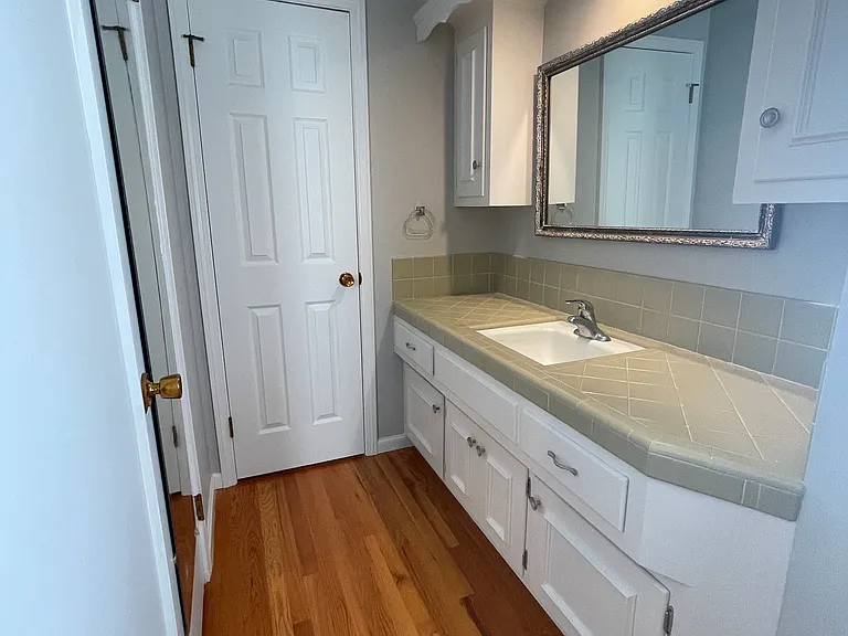 9549 Walmer St — Photo 24