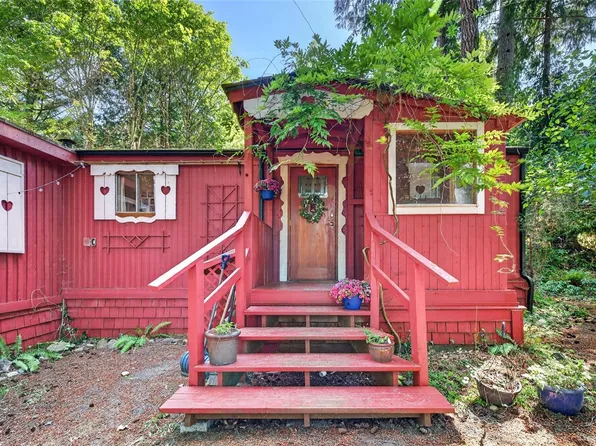 141 Pallot Way, Saltspring Island, BC V8K 2M5