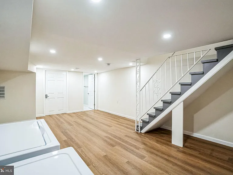 435 N 32nd St #1 — Photo 26