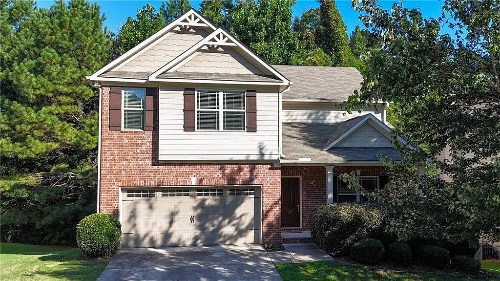 5 bed, 3.5 bath, 2390 sqft, $2,500 — Photo 1