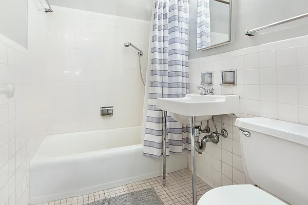 Rented by Douglas Elliman | media 20