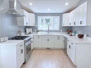 43 1/2 6th Ave, Haverhill, MA 01830