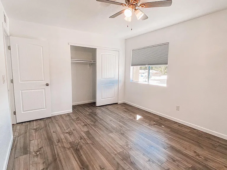 4431 Plaza Vis #D — Photo 27
