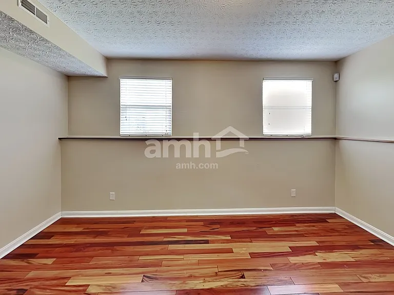 10136 Corona Ln — Photo 10