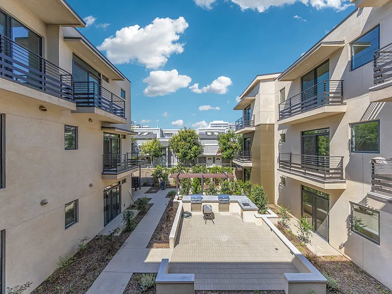 973 E Del Mar Blvd #104 — Photo 35