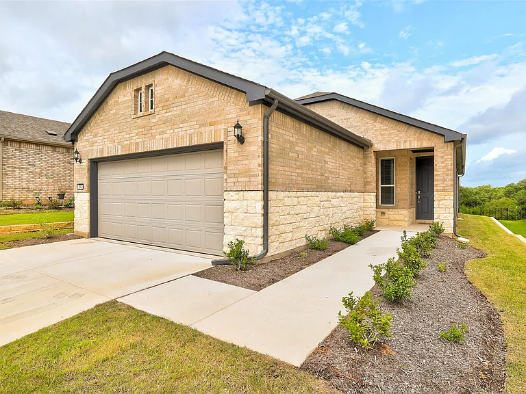 310 Livewater Ln — Photo 1