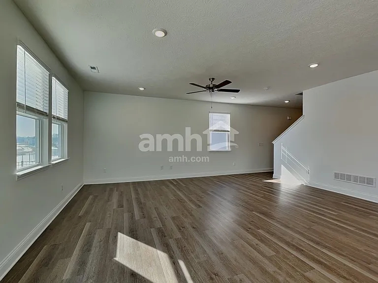 9040 Henley Ave — Photo 7