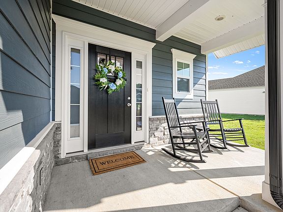 2nd image of 332 Ruby Cate Way
