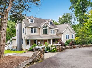 86 Walnut Tree Hill Rd, Shelton, CT 06484