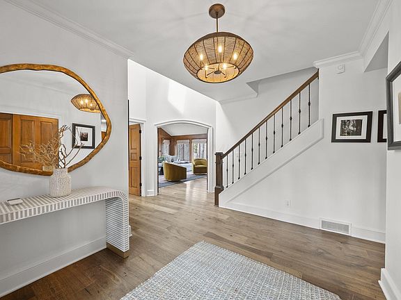 3rd image of 7757 Bridlespur Ln