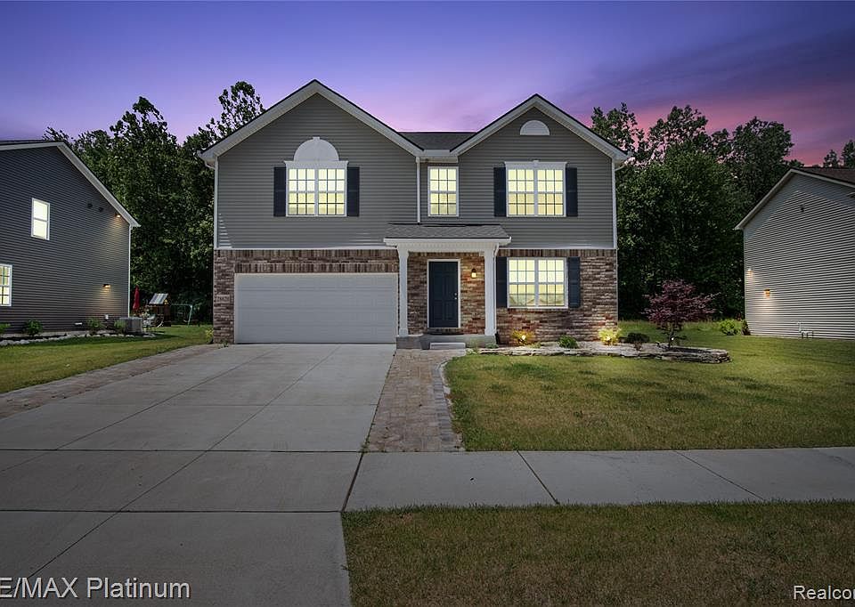 1st image of 28620 Apple Blossom Dr