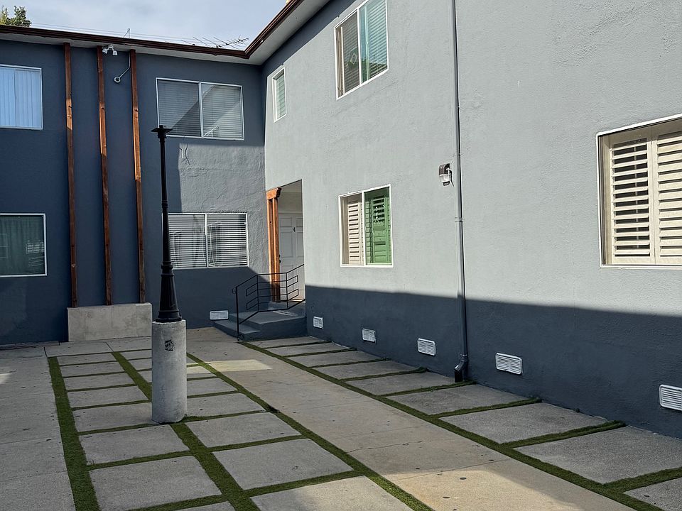 Building Photo 3