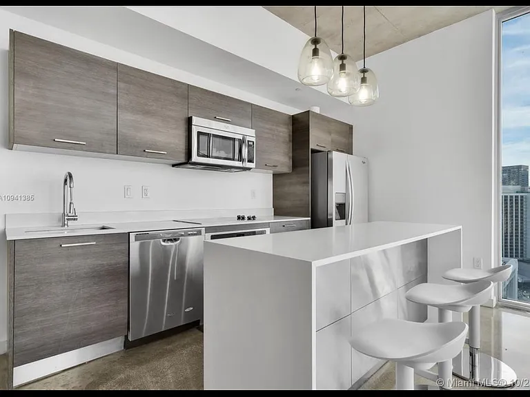 151 SE 1st St #2111 — Photo 5