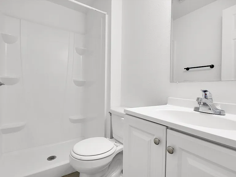 Tiny Apartment Rentals — Photo 43