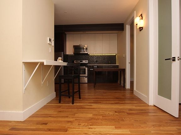 5th image of 140 Graham Ave #3A