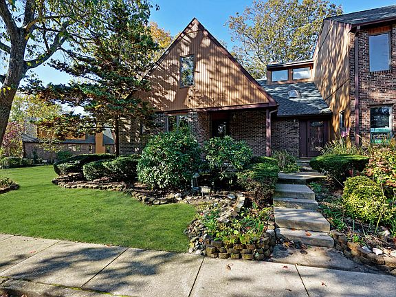 3rd image of 1012 Lighthouse Ln #12F