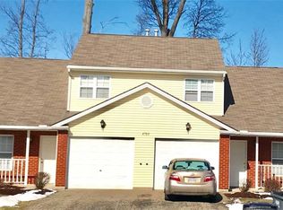 4779 A-b Shadow Oak Rd, Austintown, OH