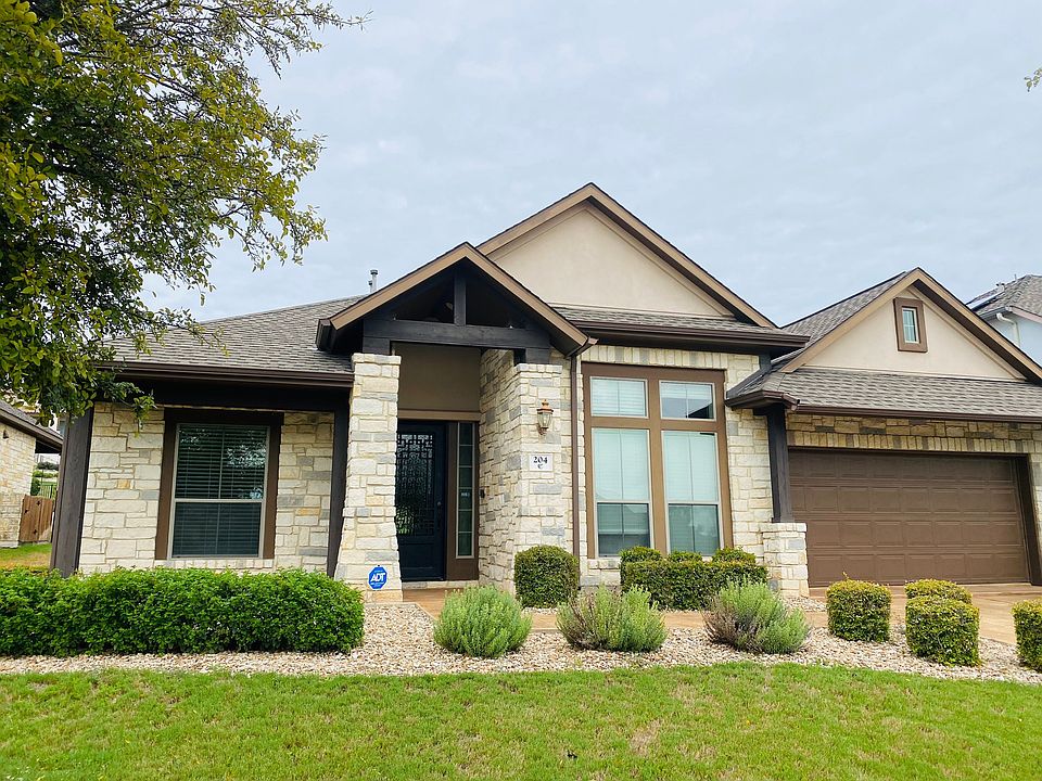 1st image of 204 Mia Dr