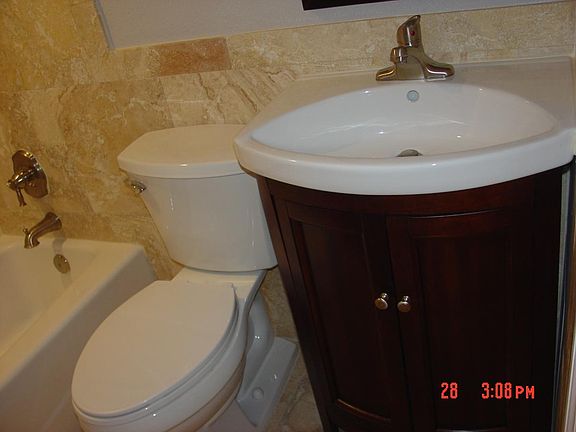 4th image of 701 S Atlantic Ave #8