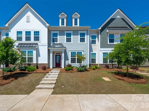 15740 Country House St, Charlotte, NC 28273