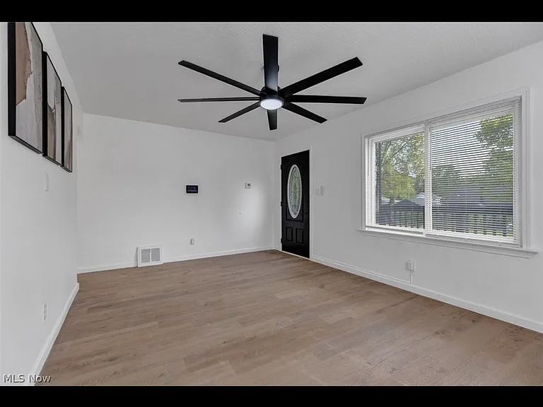 67 Pierce Ave — Photo 5