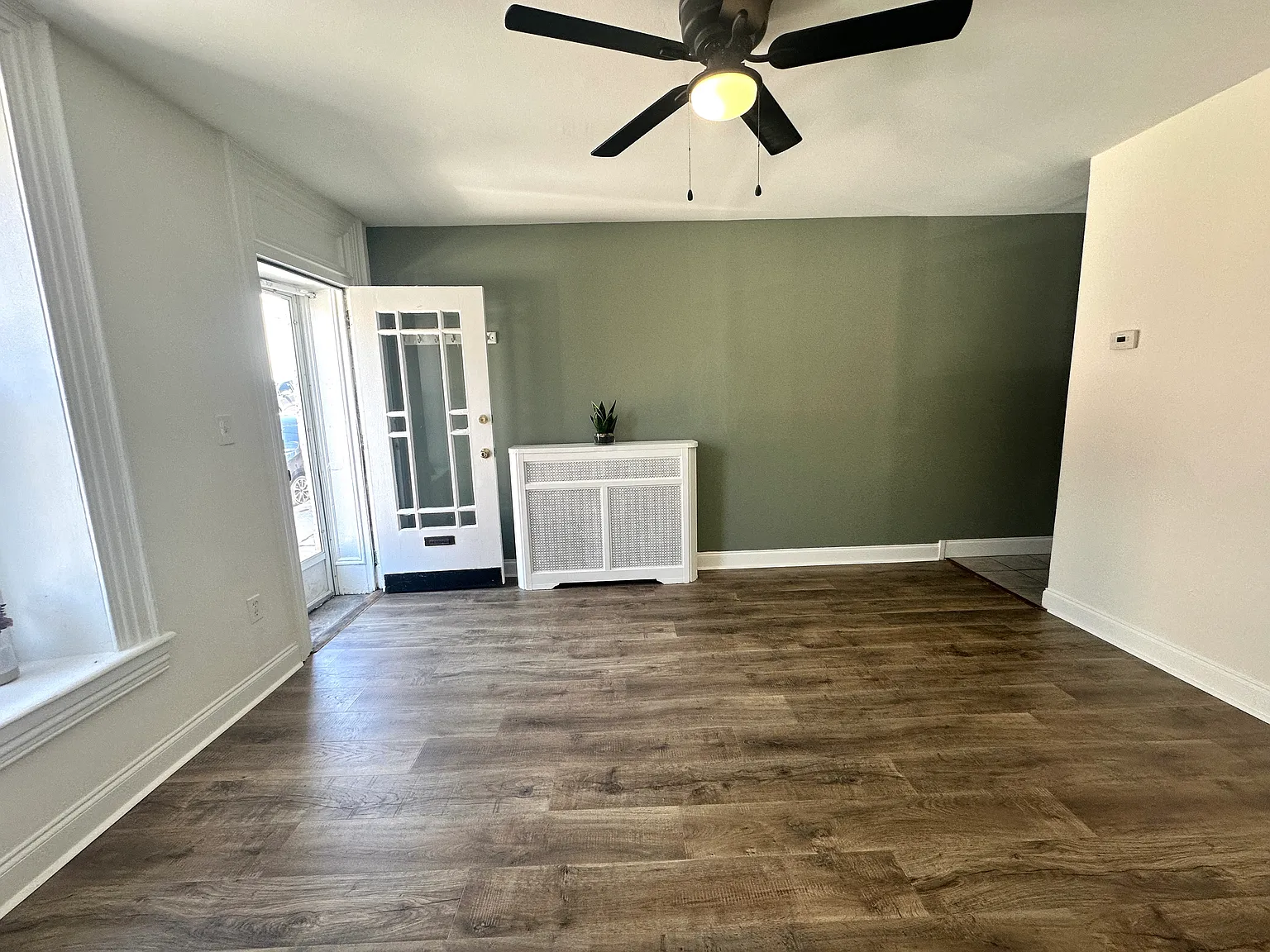 4 bed, 1600 sqft, $2,350 — Photo 4