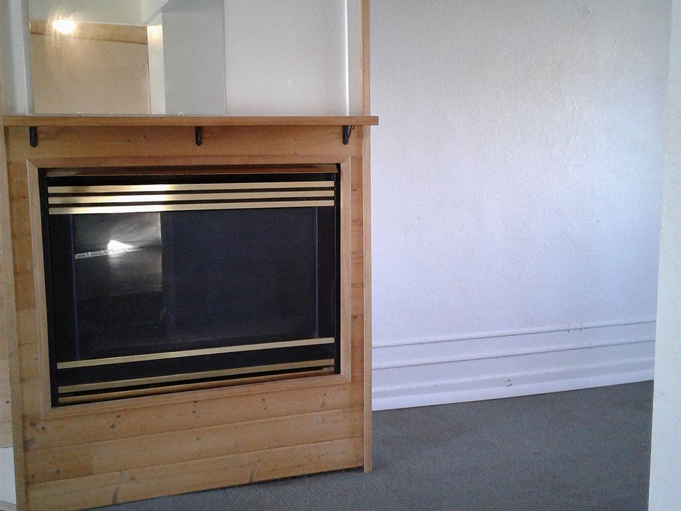 1st image of 120 E Warren St #7