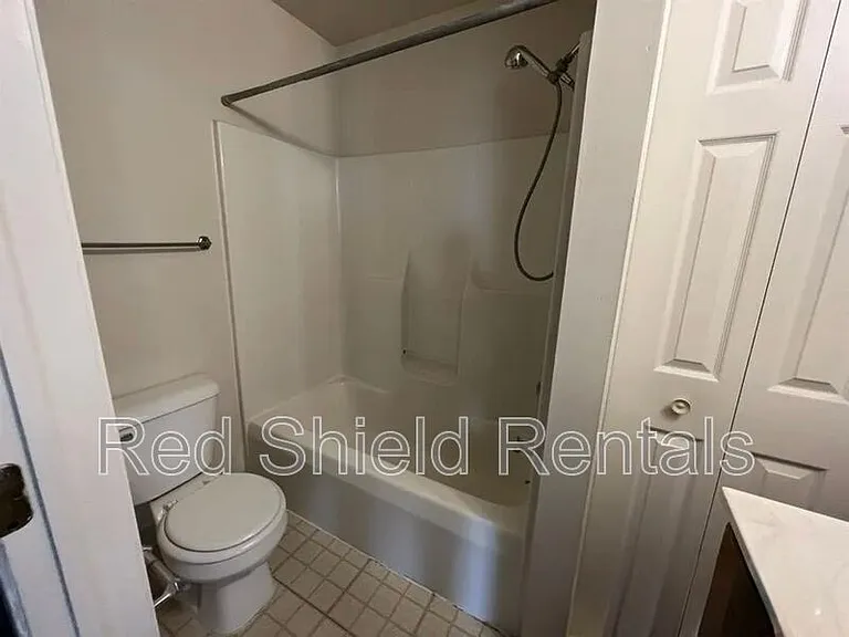 501 W Forest Ave #1 — Photo 8