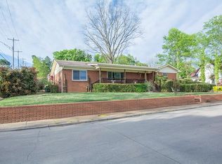202 Fayetteville St, Van Buren, AR 72956