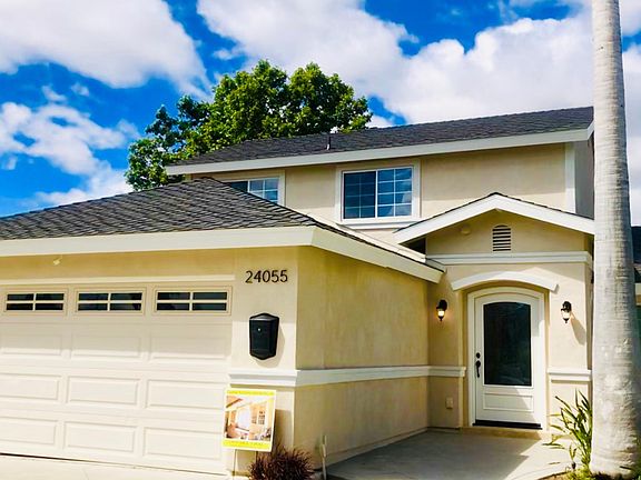 Front view with locking mailbox