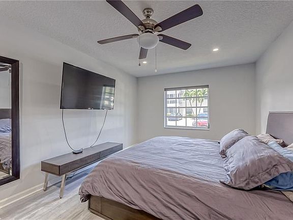 2nd image of 6295 Bay Club Dr APT 1