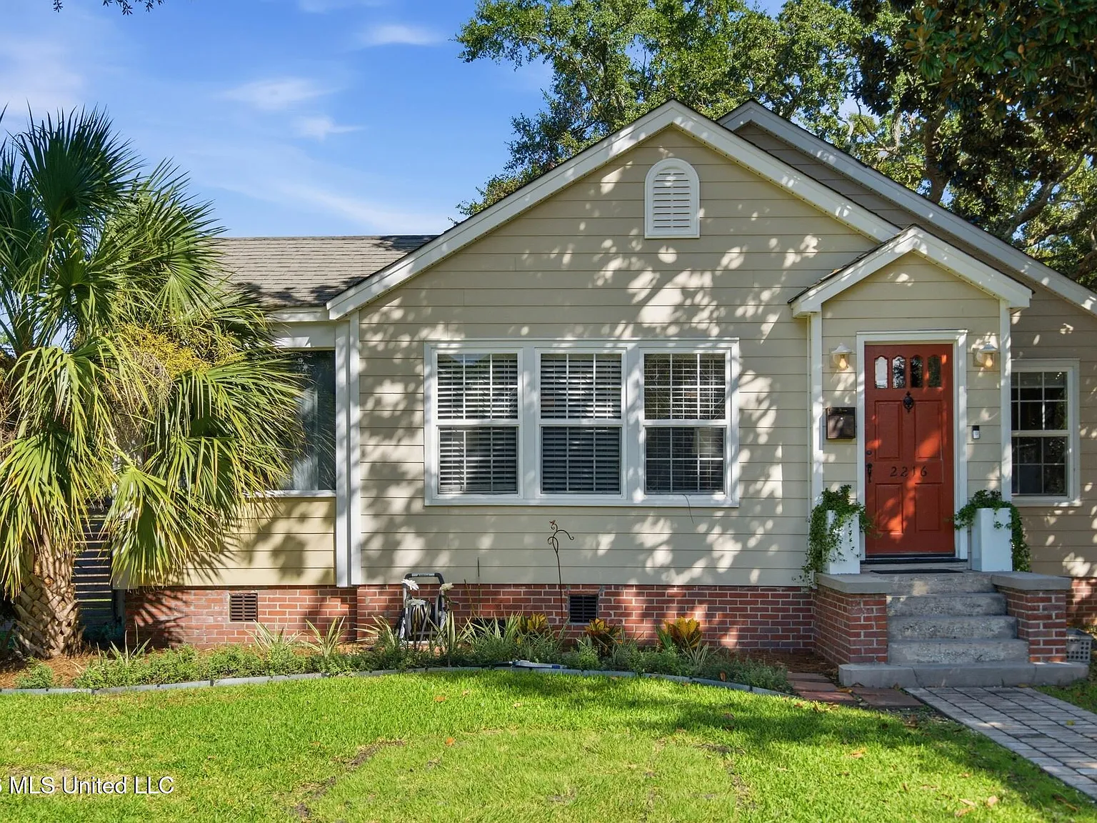 2 bed, 1.5 bath, 1237 sqft, $2,850 — Photo 1