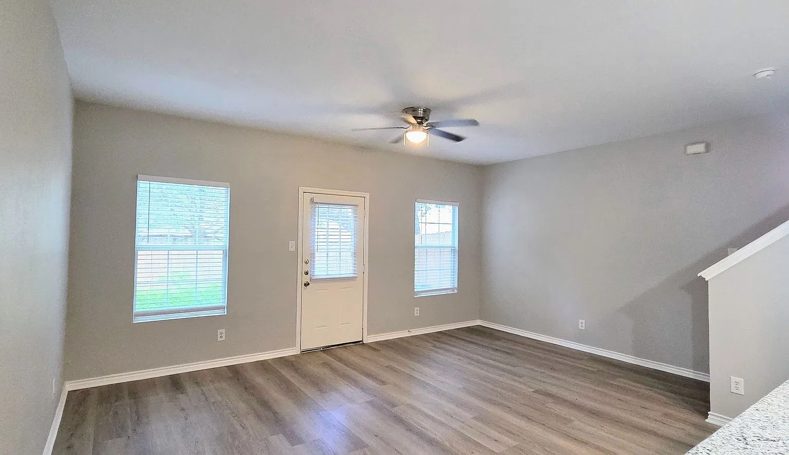 7814 Kingsbury Way — Photo 3