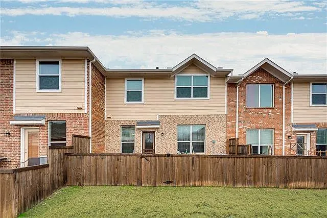 4651 Penelope Ln — Photo 19