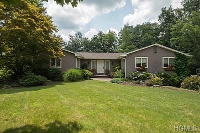 1st image of 12 Evergreen Ct