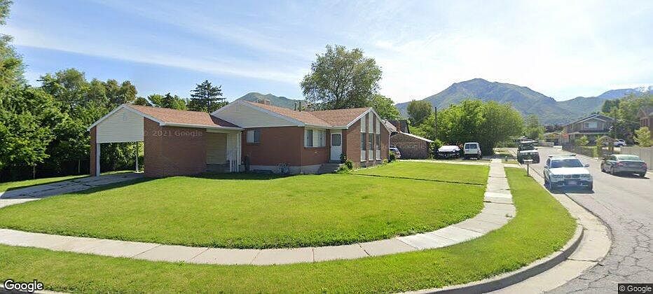 1st image of 2111-2113 E Donegal Cir