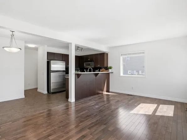 230 Edwards Dr SW #41, Edmonton, AB T6X 1G7