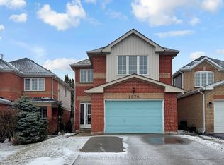 1070 Summitview Cres, Oshawa, ON L1K2K5