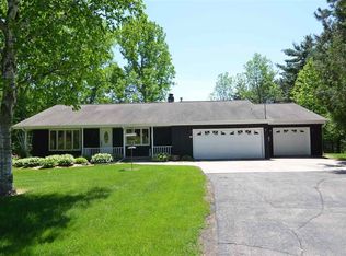 389 Sunlite Dr, Oneida, WI 54155