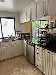 3 bed, 2.5 bath, 1645 sqft, $4,200 — Photo 3