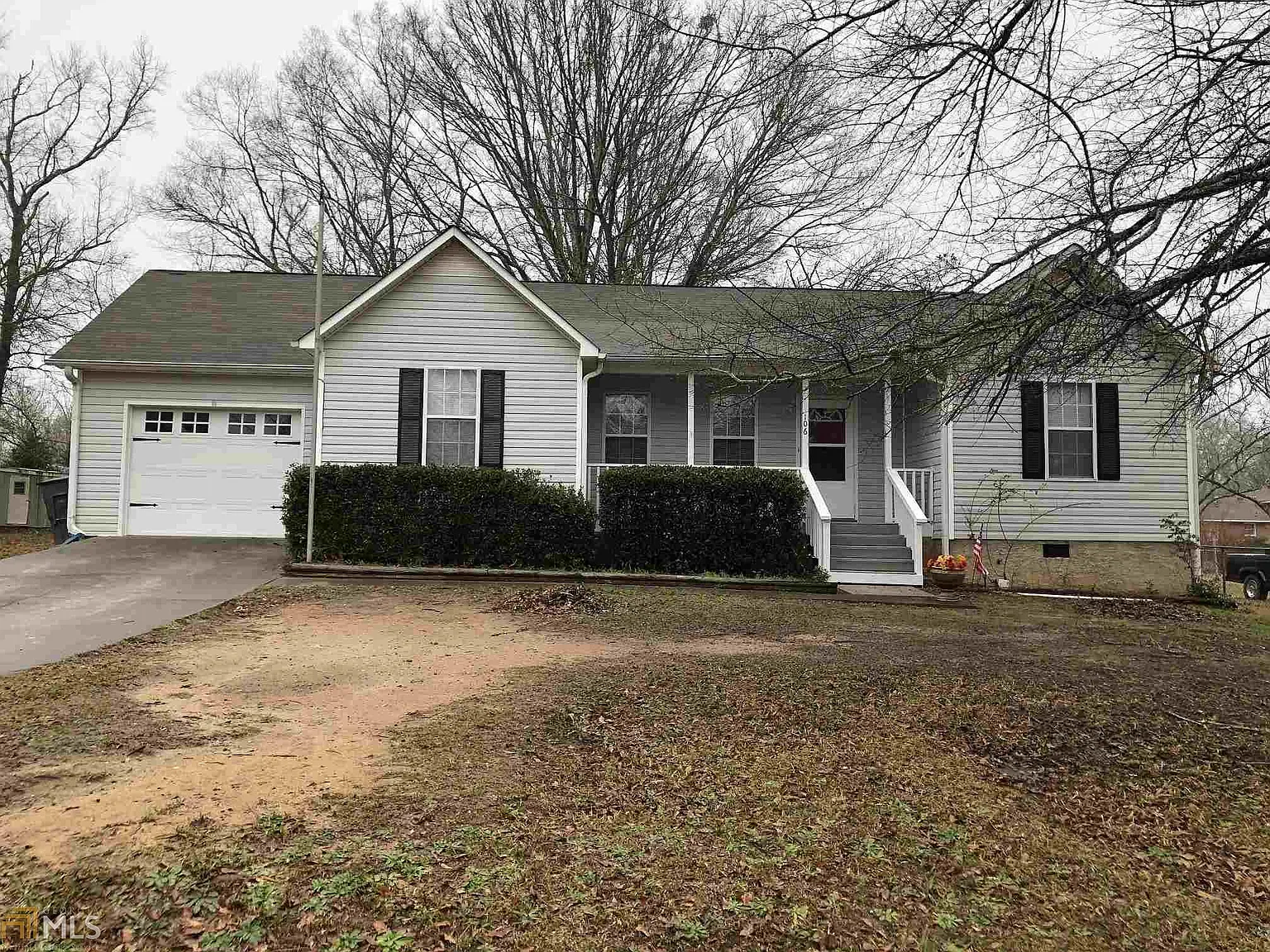 106 Edgewood Cir photo 1
