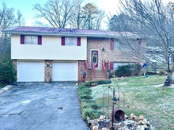 438 Gravitt Rd, Chickamauga, GA 30707