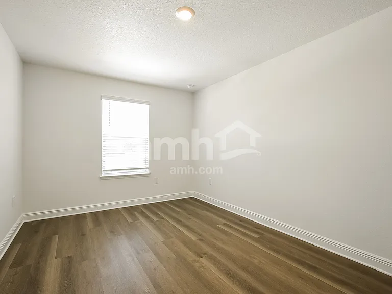1529 Blue Nile Point — Photo 13