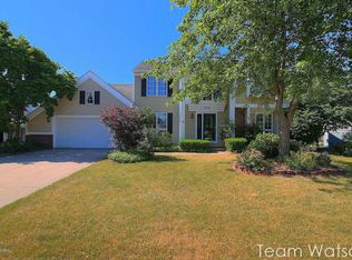 2428 Mapleview St SE, Kentwood, MI 49508